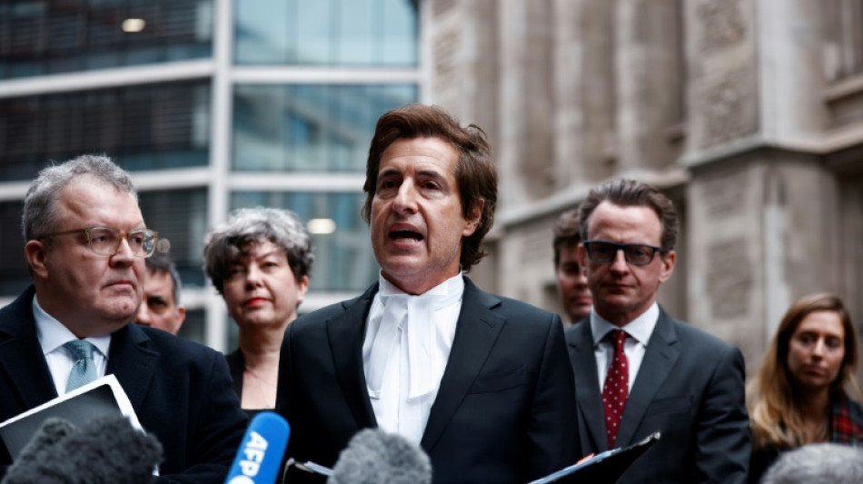 Prinz Harry und Boulevardmedien einigen sich in Streit um abgeh&ouml;rte Telefone