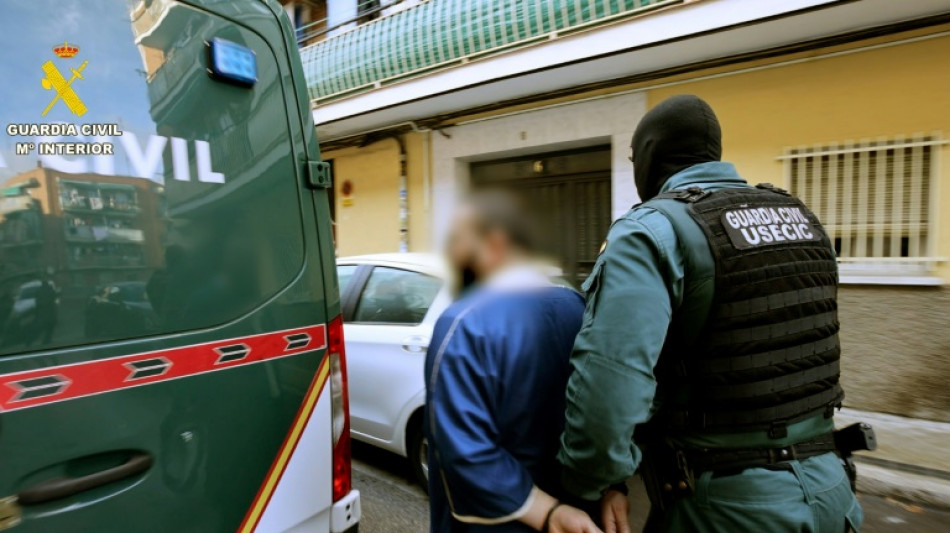 Detienen en Espa&ntilde;a a un joven que distribu&iacute;a propaganda de EI en l&iacute;nea