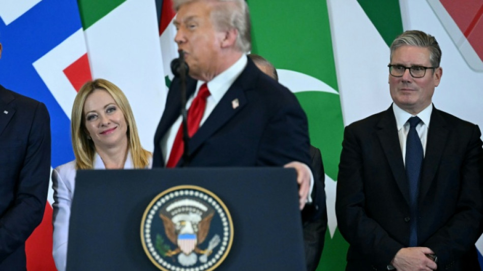 Trump dijo durante la cumbre de Gaza que la primera ministra italiana es "bella"