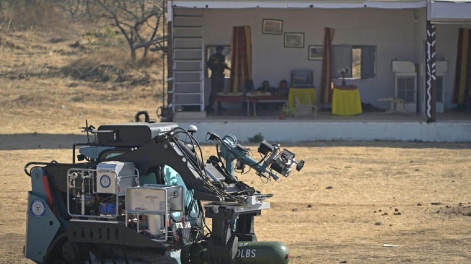 L'Inde pr&eacute;sente &agrave; l'Afrique sa production "abordable" d'&eacute;quipements militaires