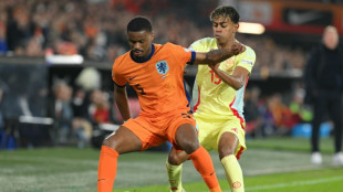 Chelsea anuncia contratação do zagueiro holandês Jorrel Hato