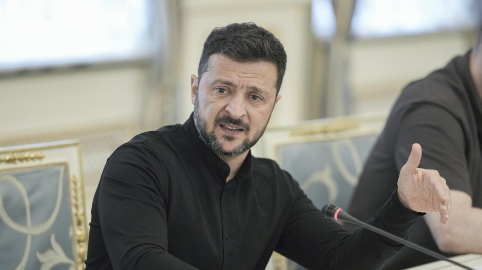 Fonti Nato, Zelensky sar&agrave; alla cena del vertice dell'Aja