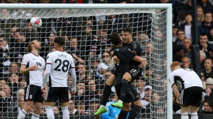 Angleterre: Arsenal ne l&acirc;che rien, Manchester United muet