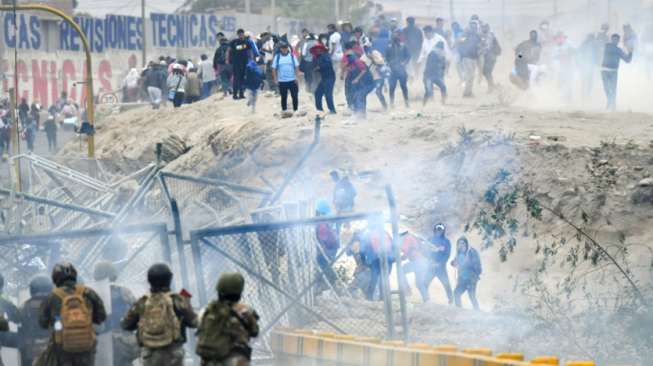 P&eacute;rou: les troubles se poursuivent pour obtenir le d&eacute;part de la pr&eacute;sidente