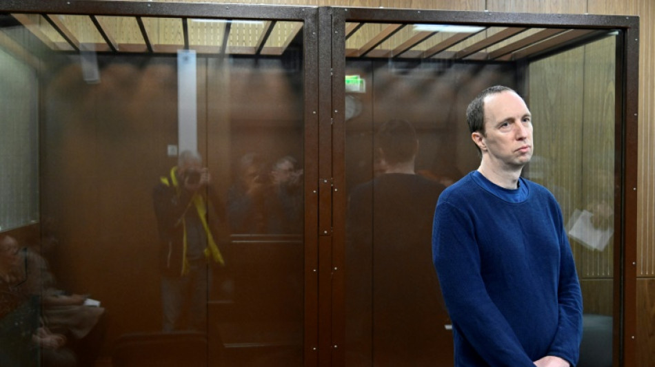 Americano acusado de agredir policial na R&uacute;ssia ir&aacute; para hospital psiqui&aacute;trico