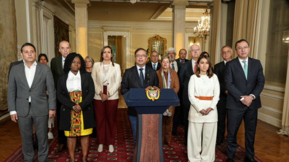 Petro cesa a tres ministros de su gabinete en medio de cr&iacute;ticas a la reforma sanitaria en Colombia