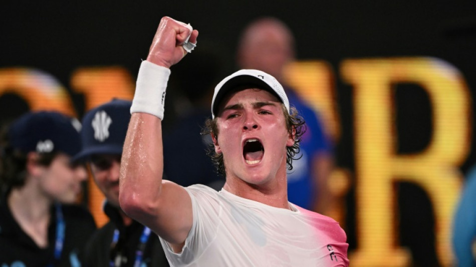 Jo&atilde;o Fonseca vence Rublev e vai &agrave; 2&ordf; rodada do Aberto da Austr&aacute;lia