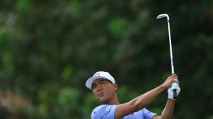 Suh grabs lead at Honda Classic but Kirk on fire