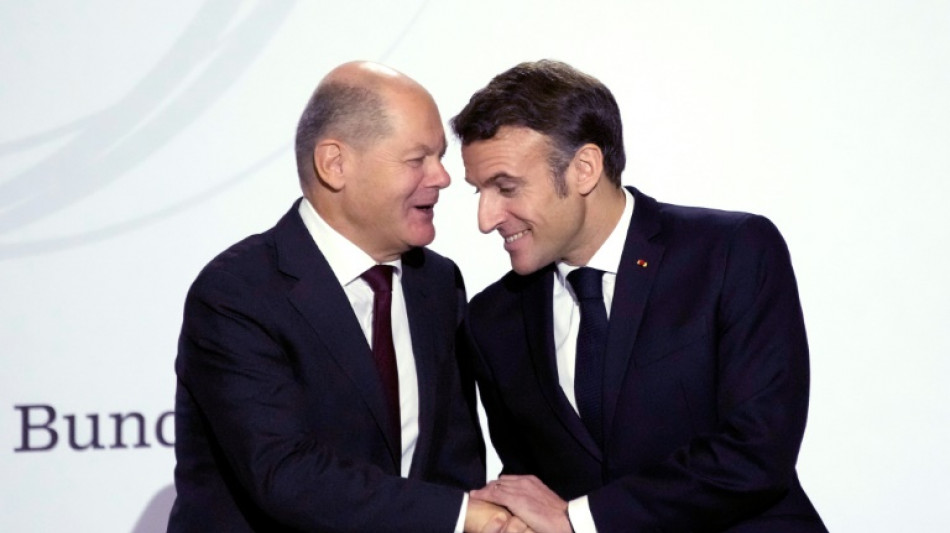 Macron et Scholz affichent l'unit&eacute; retrouv&eacute;e de la "locomotive" franco-allemande
