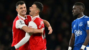 Martinelli stars as leaders Arsenal crush Everton to go five points clear