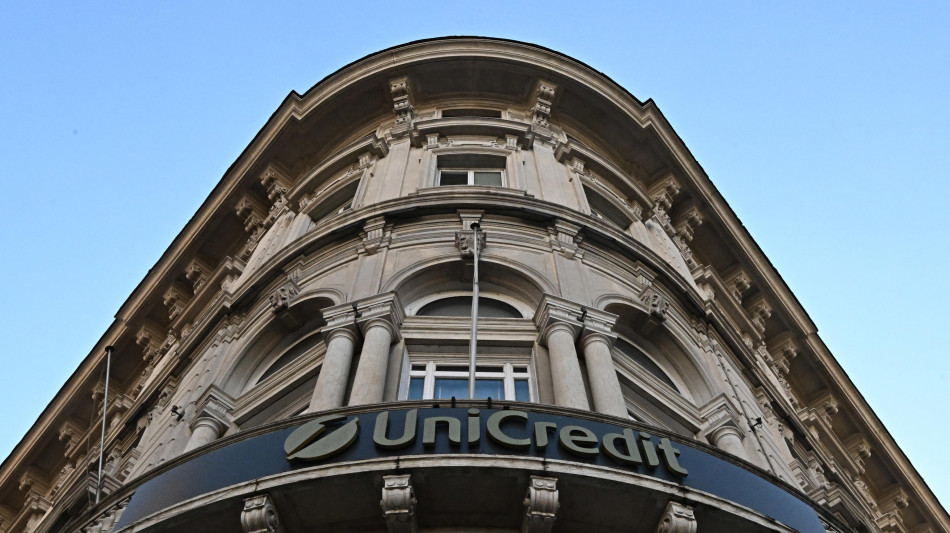 La Consob sospende l'ops Unicredit per 30 giorni