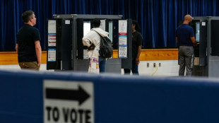 Se&ccedil;&otilde;es fecham em primeiros seis estados dos EUA, inclusive no estado-p&ecirc;ndulo da Ge&oacute;rgia