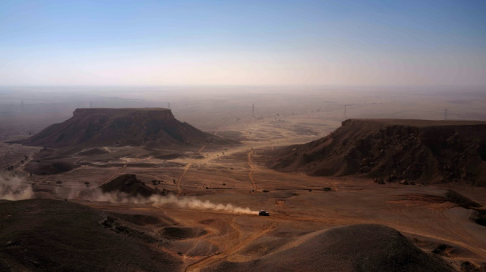 Benavides y Al-Attiyah se acercan al podio tras ganar la 9&ordf; etapa del Dakar