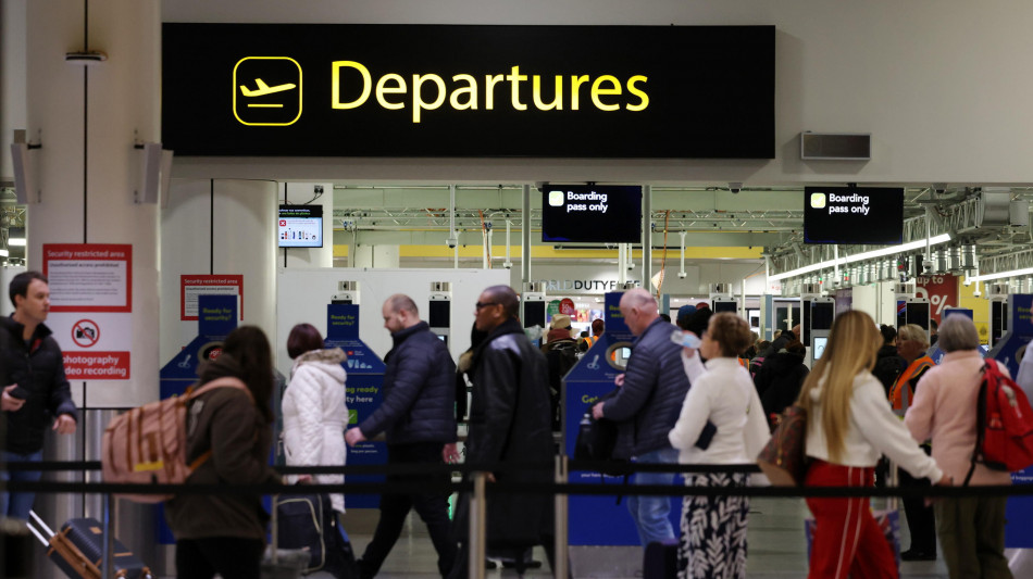 'Guasto tecnico', in tilt i voli dalla Gran Bretagna