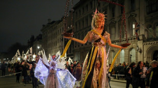 Nuit de "carnaval" &agrave; Londres en soutien &agrave; Julian Assange 