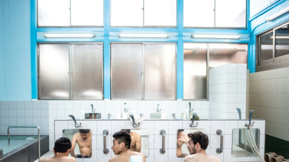 Ba&ntilde;os p&uacute;blicos de Jap&oacute;n se reinventan para mantenerse a flote