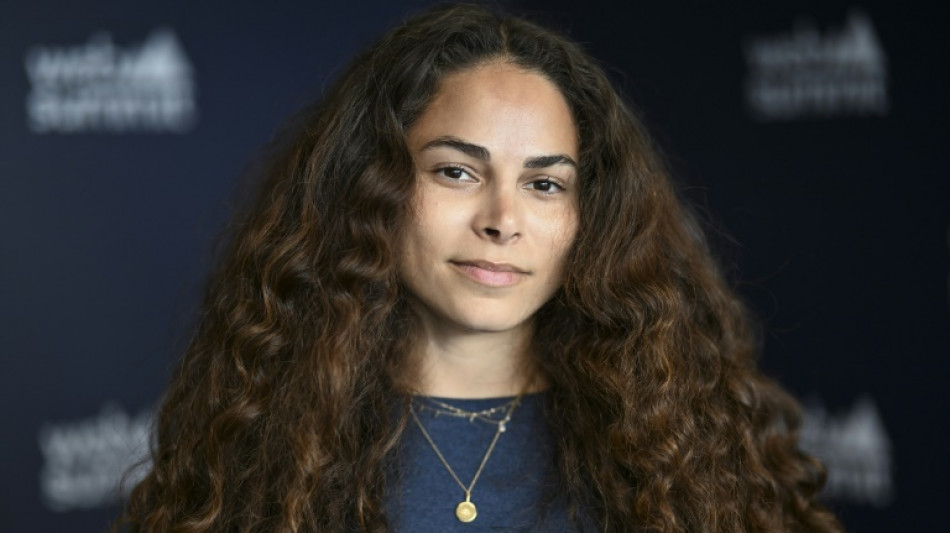 Pour la militante &eacute;cologiste Sage Lenier, "l'IA n'apporte aucun avantage &agrave; la soci&eacute;t&eacute;"