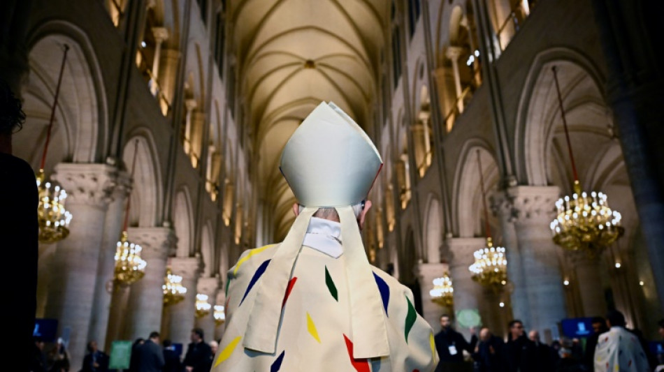 Catedral de Notre-Dame tem primeiras missas cinco anos depois do inc&ecirc;ndio