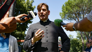 Don Coluccia aggredito a Roma, solidariet&agrave; da assessora