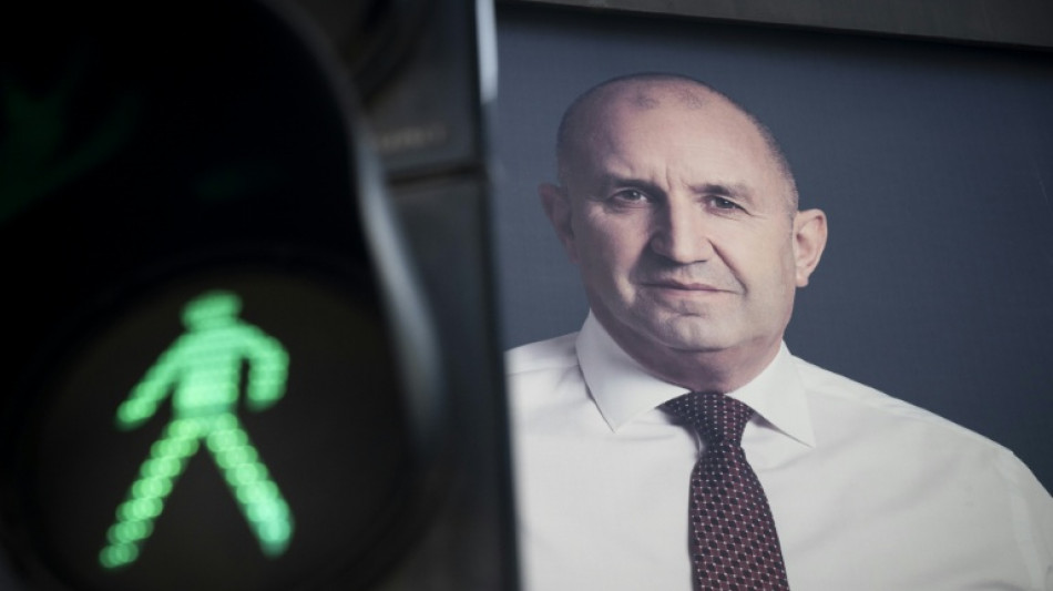 La coalici&oacute;n del expresidente Radev encabeza las legislativas en Bulgaria, seg&uacute;n sondeos