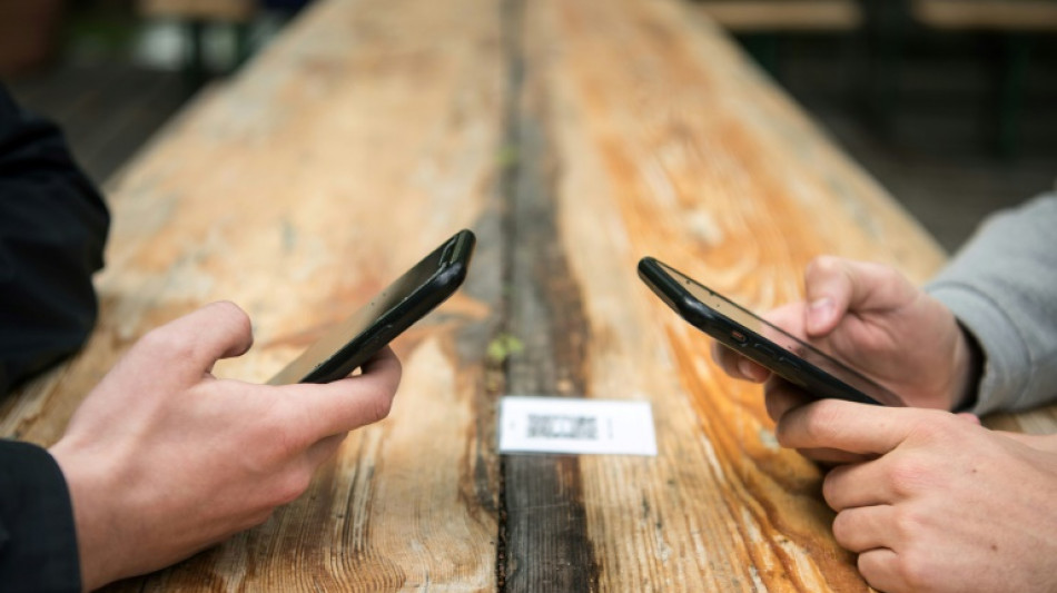 Umfrage: H&auml;lfte der Menschen in Deutschland ruft keine fremden Handynummern zur&uuml;ck