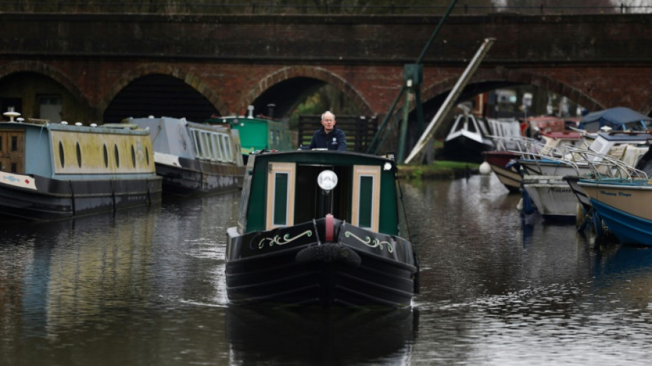 Sur les canaux anglais, l'essor des p&eacute;niches plus vertes 
