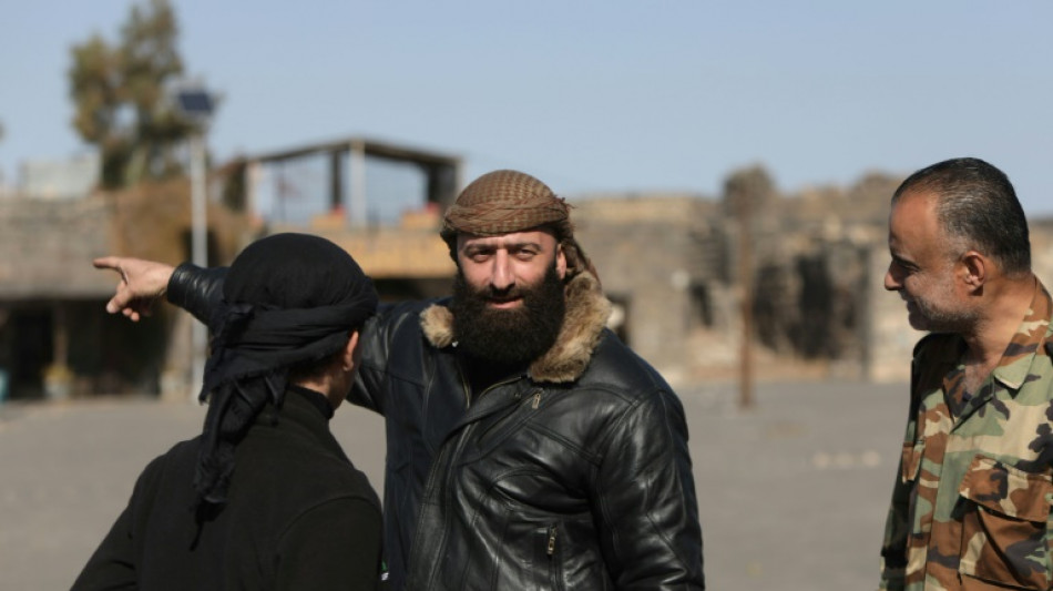 Poderoso grupo rebelde do sul da S&iacute;ria rejeita entregar armas