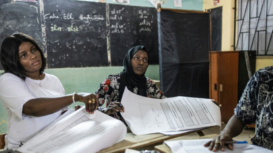 S&eacute;n&eacute;gal: poursuite du d&eacute;compte des l&eacute;gislatives revendiqu&eacute;es par les deux camps
