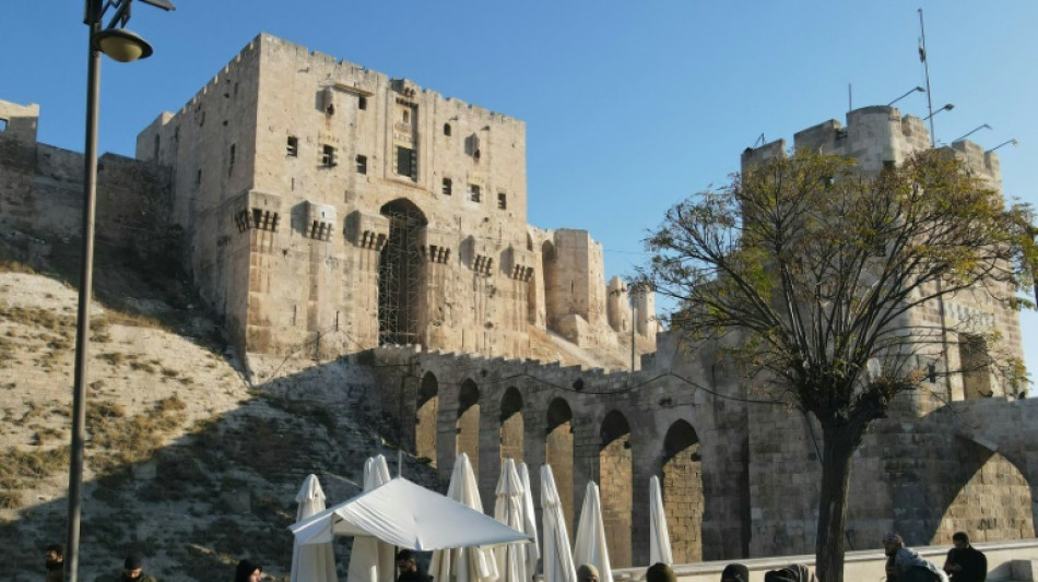 Jihadistas e rebeldes ocupam maior parte da cidade s&iacute;ria de Aleppo, diz ONG