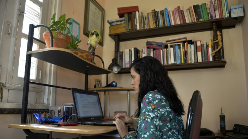 Cuba aprova primeira lei de comunica&ccedil;&atilde;o e deixa ve&iacute;culos independentes de fora