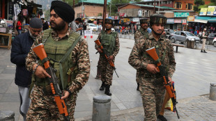 Decima notte di scontri India-Pakistan nel Kashmir