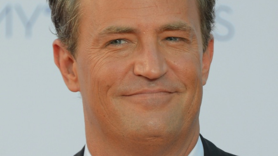 Principal médico acusado por overdose de Matthew Perry vai se declarar culpado