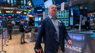 Wall Street ouvre en baisse apr&egrave;s un record pour le Nasdaq