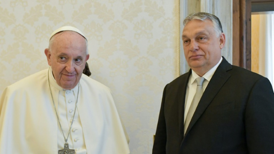 Papst empf&auml;ngt Orban im Vatikan und dankt ihm f&uuml;r Aufnahme ukrainischer Fl&uuml;chtlinge