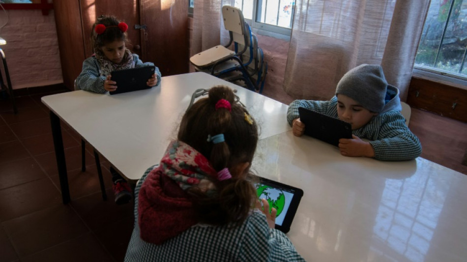 Gro&szlig;e Mehrheit von Eltern will Digitalkompetenz als Lernziel an Schulen