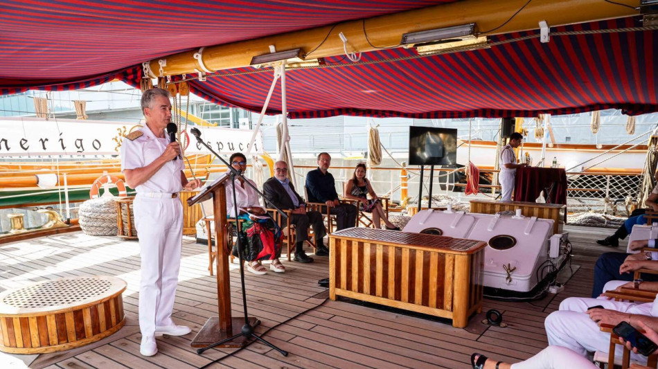 Nave Vespucci a Montreal, la riceve l'ambasciatore Cattaneo