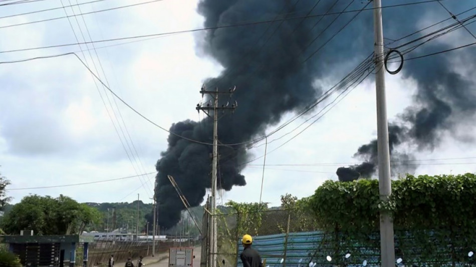 Ecuador declara en emergencia su mayor refiner&iacute;a, paralizada tras un incendio