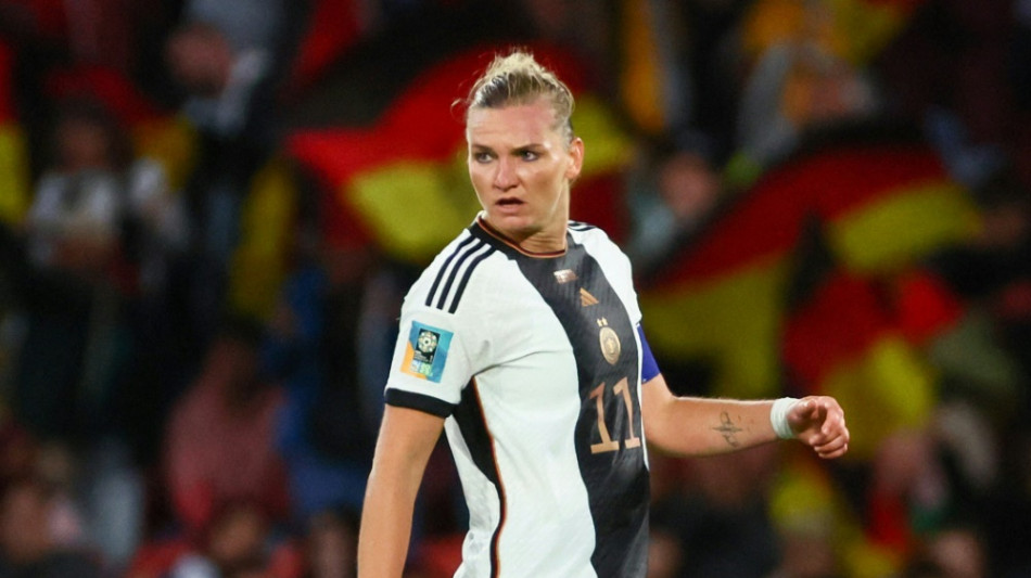 Popp zum dritten Mal Fu&szlig;ballerin des Jahres