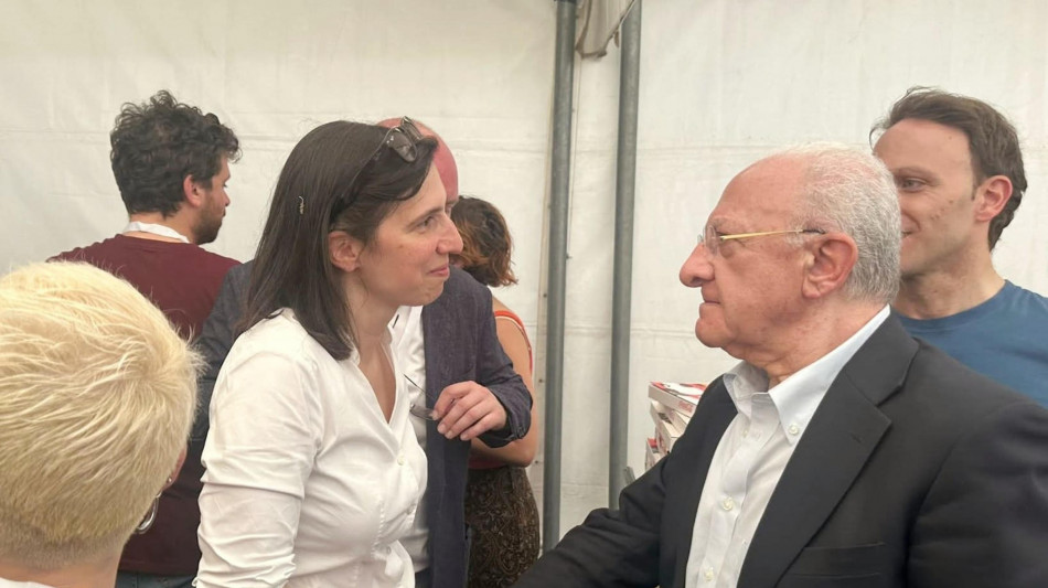 De Luca verso apertura a candidatura Fico in Campania