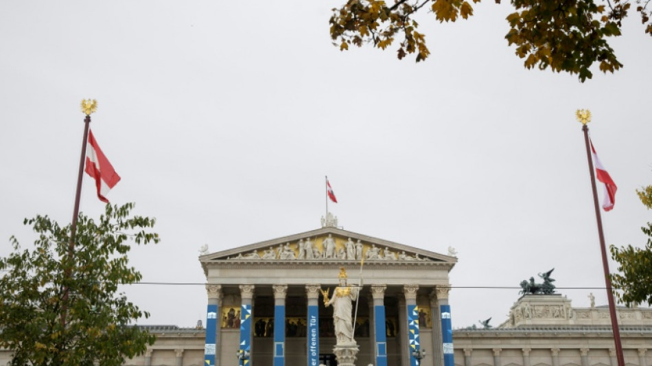 Österreich beschließt Kopftuchverbot für unter 14-Jährige an Schulen