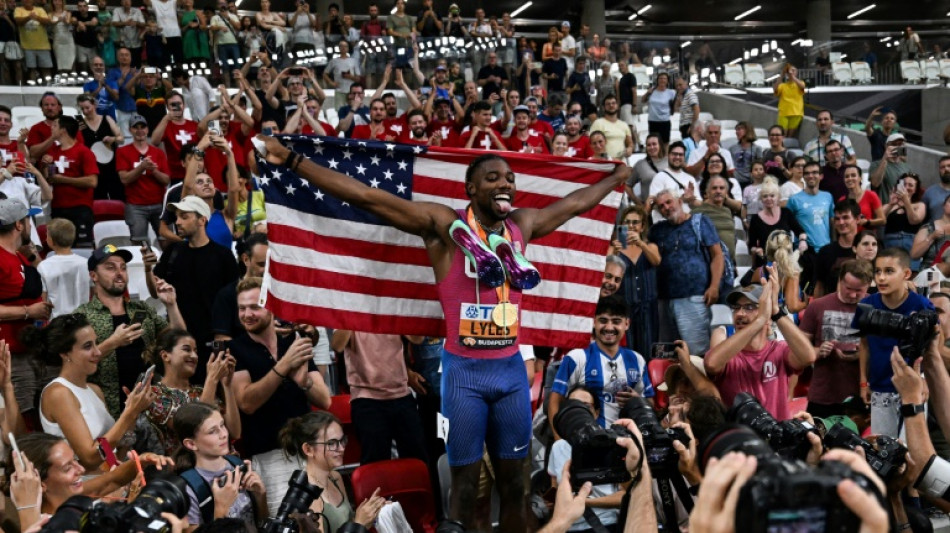 Mondiaux d'athl&eacute;tisme: Noah Lyles r&eacute;ussit le doubl&eacute; 100/200 m, dans les pas d'Usain Bolt