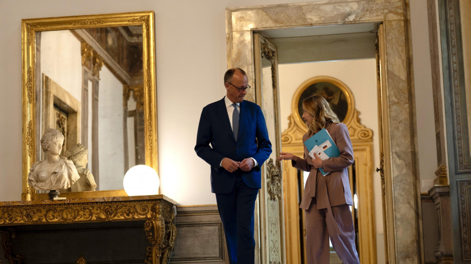 Meloni,al lavoro su dossier strategici,avanti con determinazione