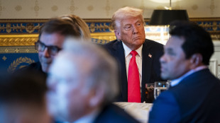 Trump, 'tutti vogliono vederci, anche Cina, oggi l'Italia'