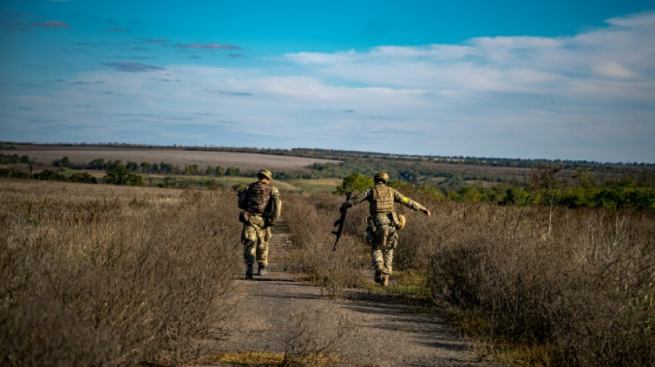Ukraine: Moscou bombarde et reconna&icirc;t une situation "tendue" sur le terrain
