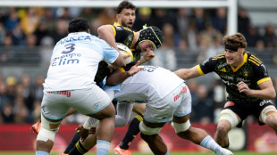 Bordeaux-Begles backups edge Pau to close in on Top 14 summit