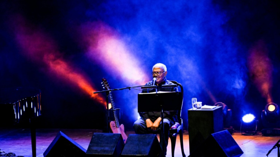 Pablo Milanes, voix de la r&eacute;volution cubaine, avant de s'en &eacute;loigner  