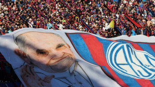 C&aacute;lido homenaje de San Lorenzo al papa Francisco, su hincha 'eterno'