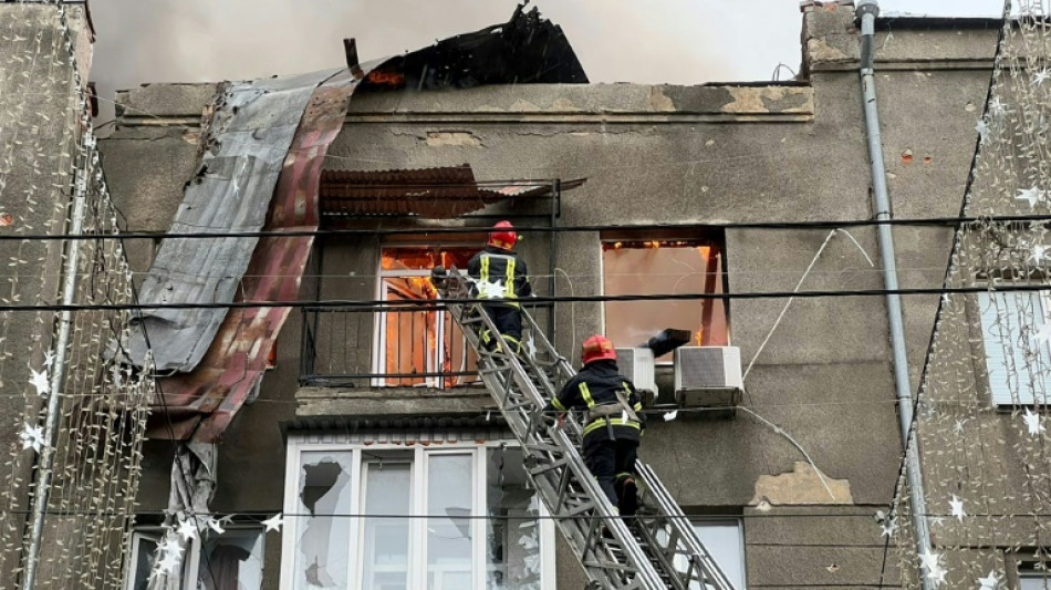 Dans les rues de Kharkiv, des habitants h&eacute;b&eacute;t&eacute;s face &agrave; de nouveaux bombardements 