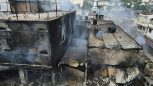 Explosi&oacute;n en Dominicana deja al menos 10 muertos mientras buscan desaparecidos