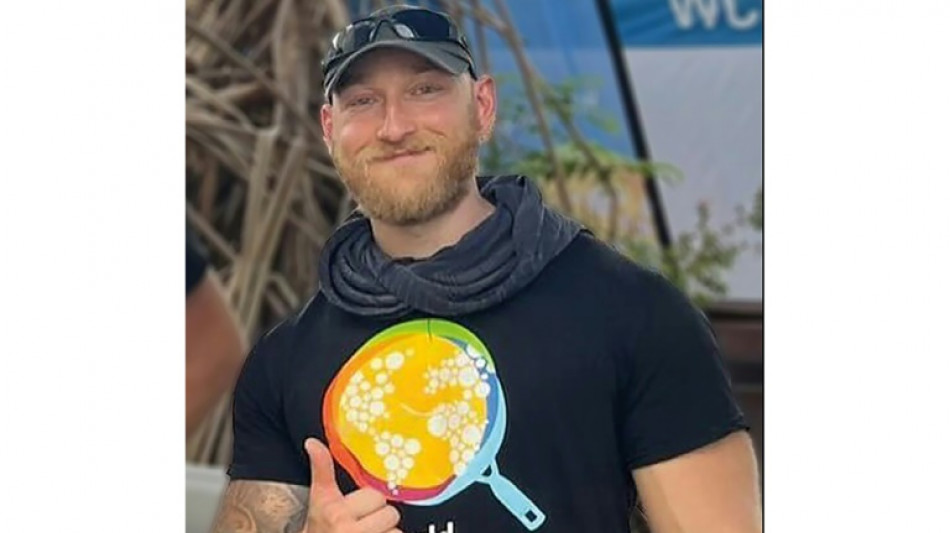 Funcion&aacute;rio de ONG morto em ataque israelense foi a Gaza porque queria ajudar, afirmam seus pais